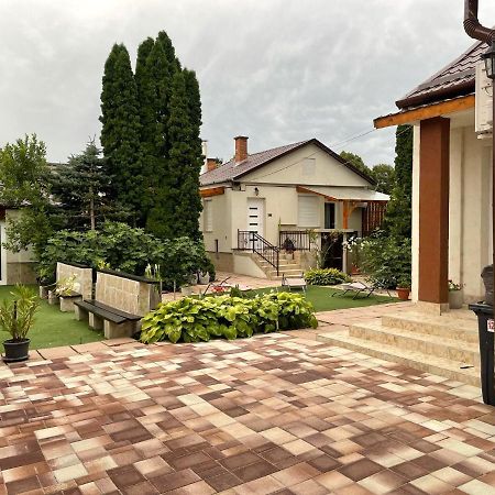 Adam Apartman Хайдусобосло Экстерьер фото