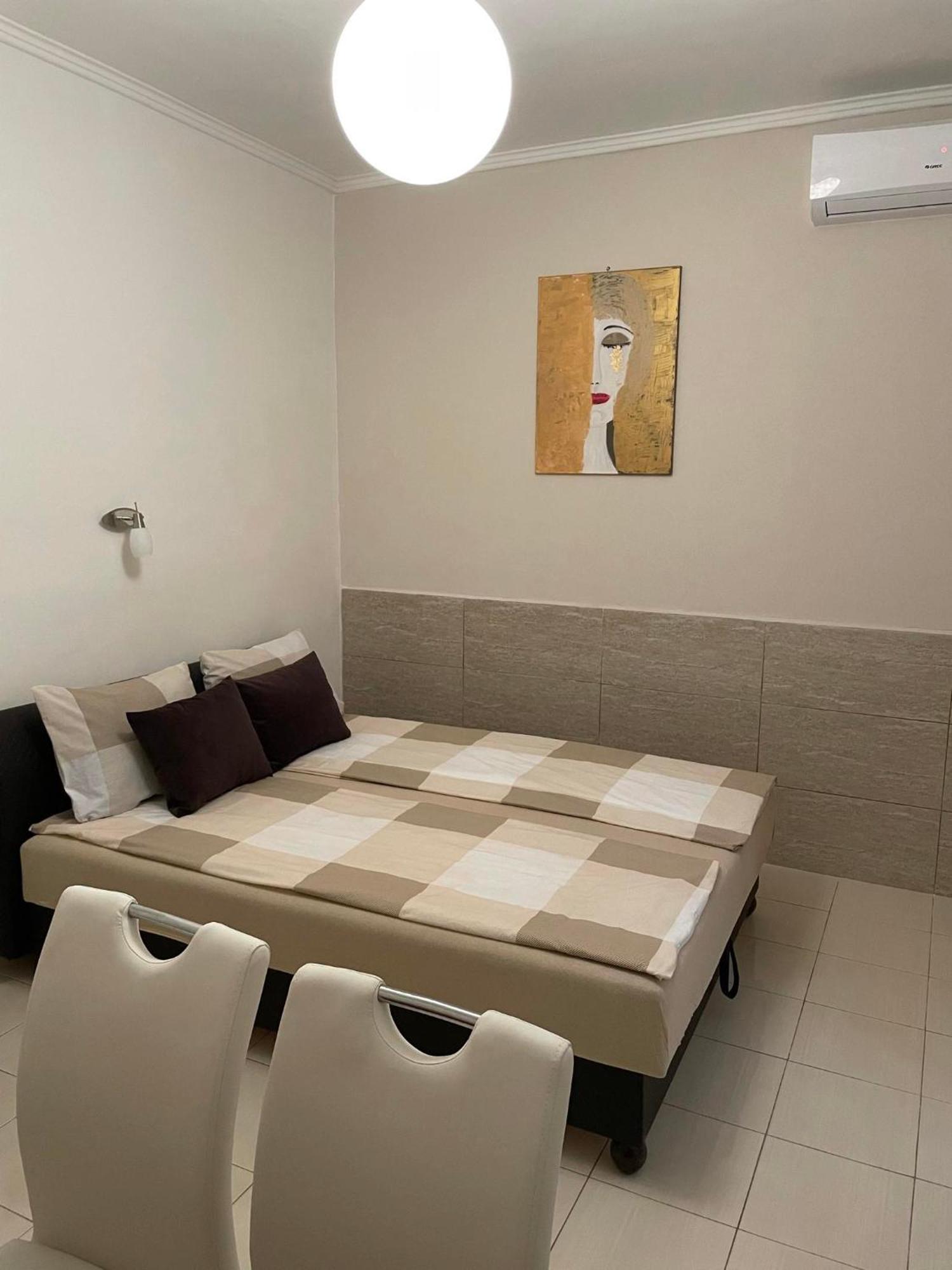 Adam Apartman Хайдусобосло Экстерьер фото