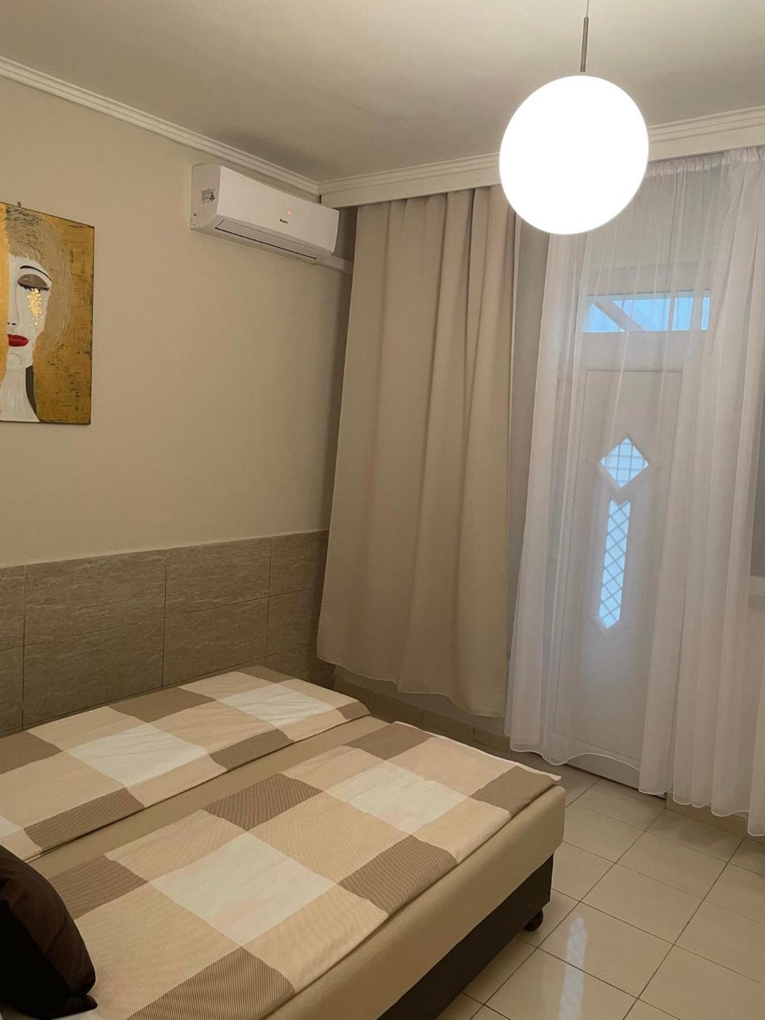Adam Apartman Хайдусобосло Экстерьер фото